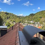 House In - Mountain View - *