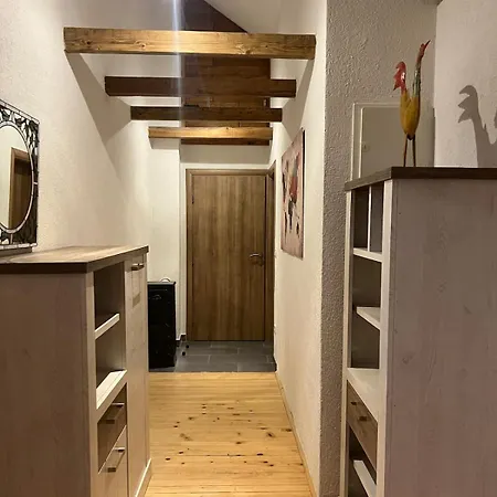 House In - Mountain View - *