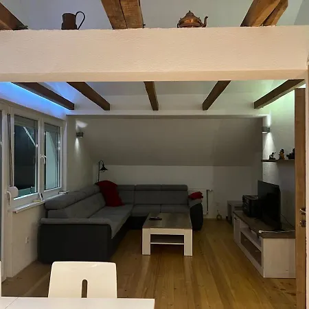 House In - Mountain View - Vakantiehuis Kresevo