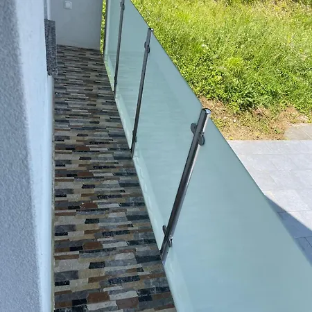 House In - Mountain View - Kresevo