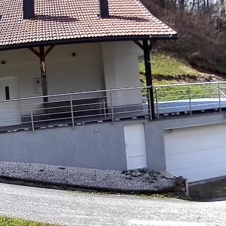 House In - Mountain View - Kresevo