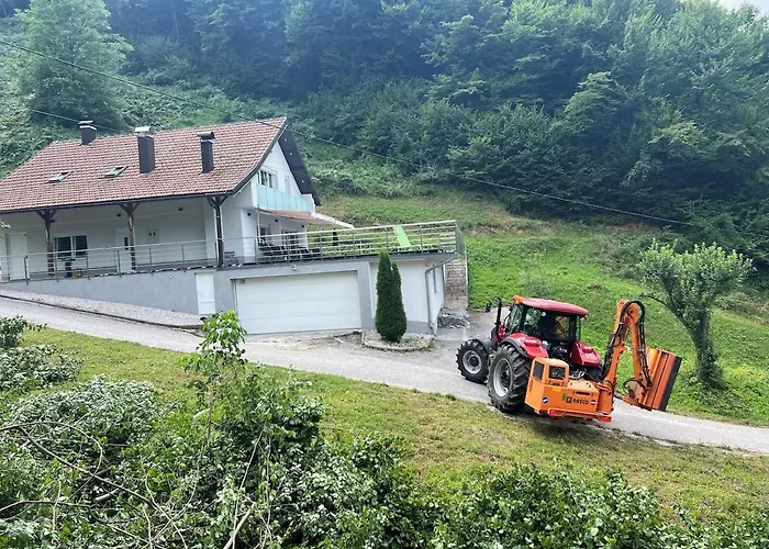 House In - Mountain View - Vikendica *